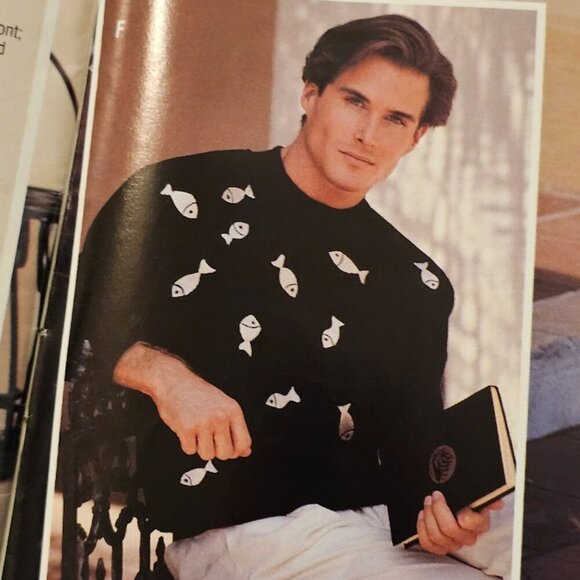 Austin Kane Intl Male L Black Goldfish Sweater Rare Unique Vintage 80s 90s - Picture 7 of 7